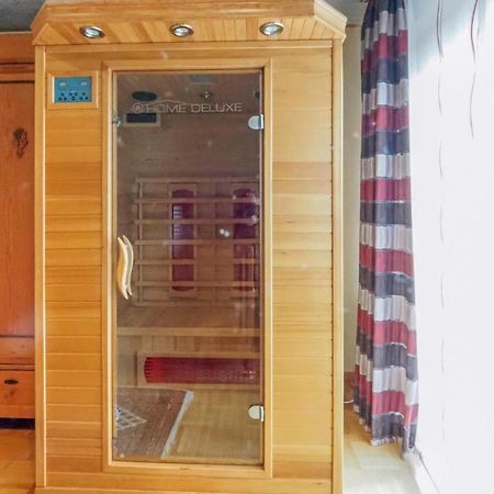 Cozy Apartment In Hinterweidenthal With Sauna Dış mekan fotoğraf